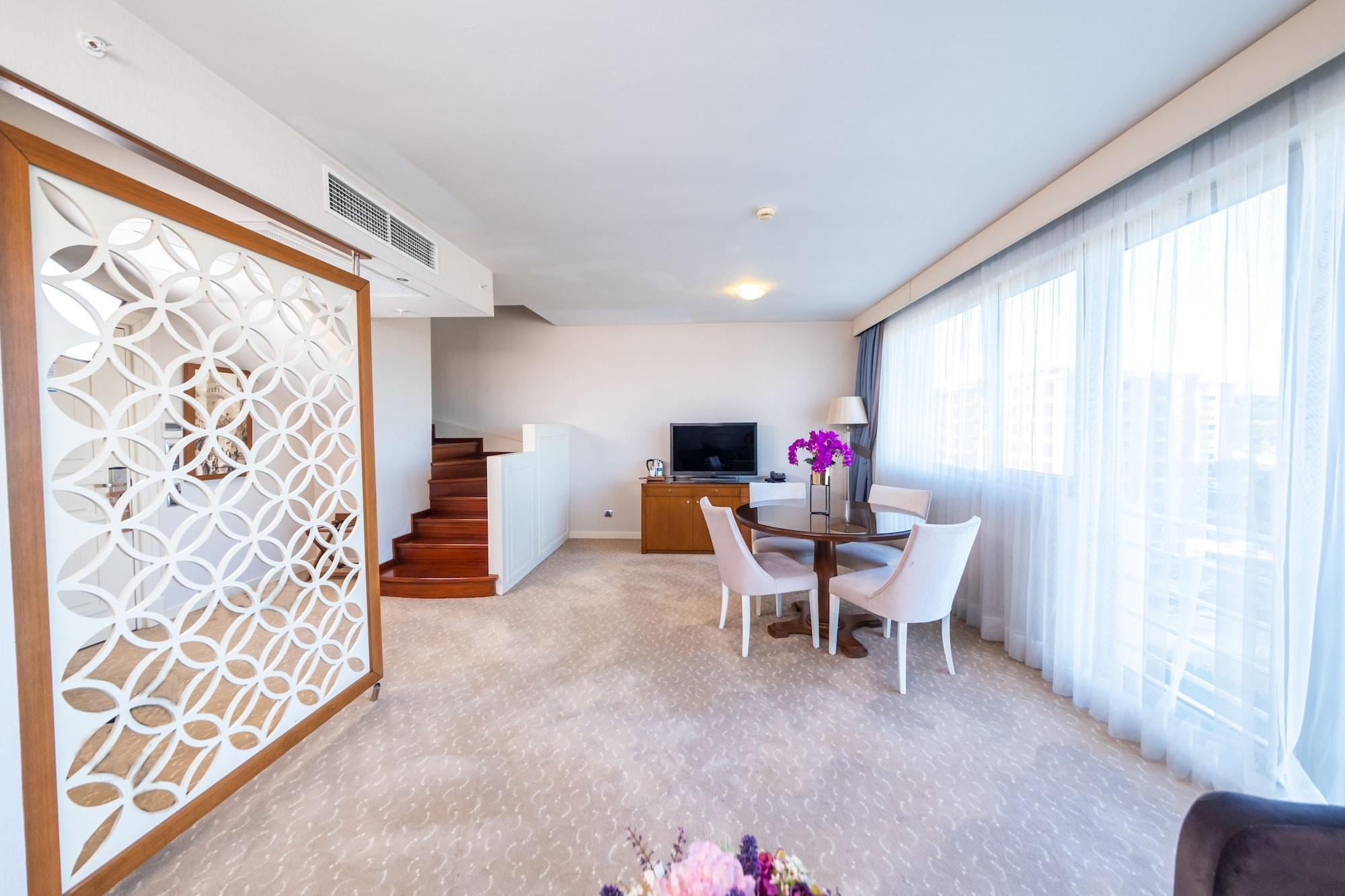 ミラクル イスタンブール エアポート ホテル&スパ エクステリア 写真 A suite at the hotel