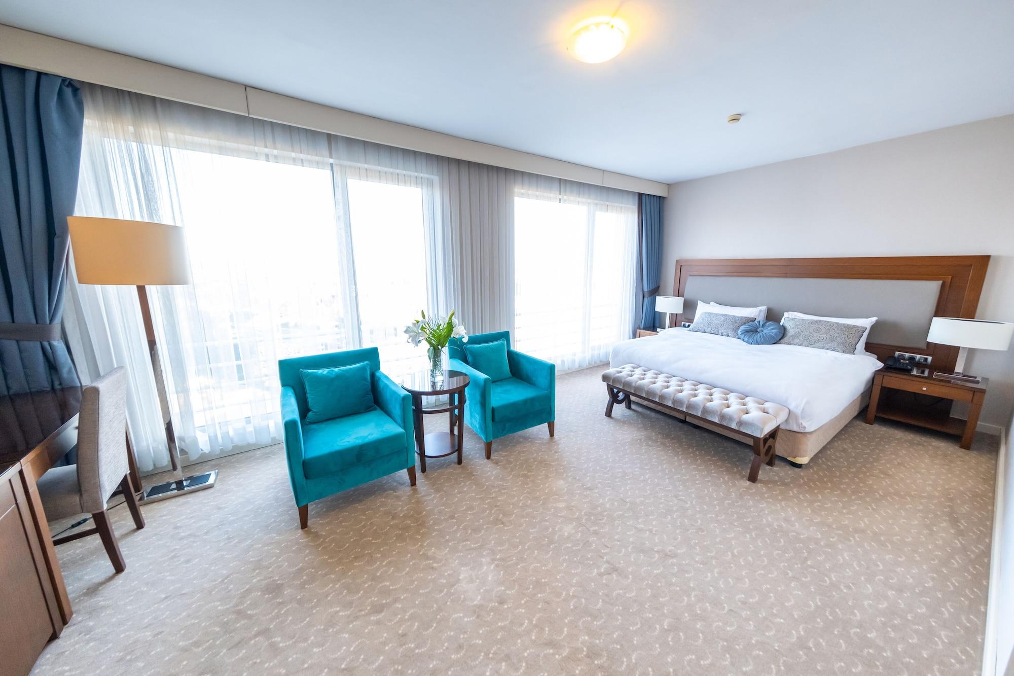 ミラクル イスタンブール エアポート ホテル&スパ エクステリア 写真 A bedroom at the hotel