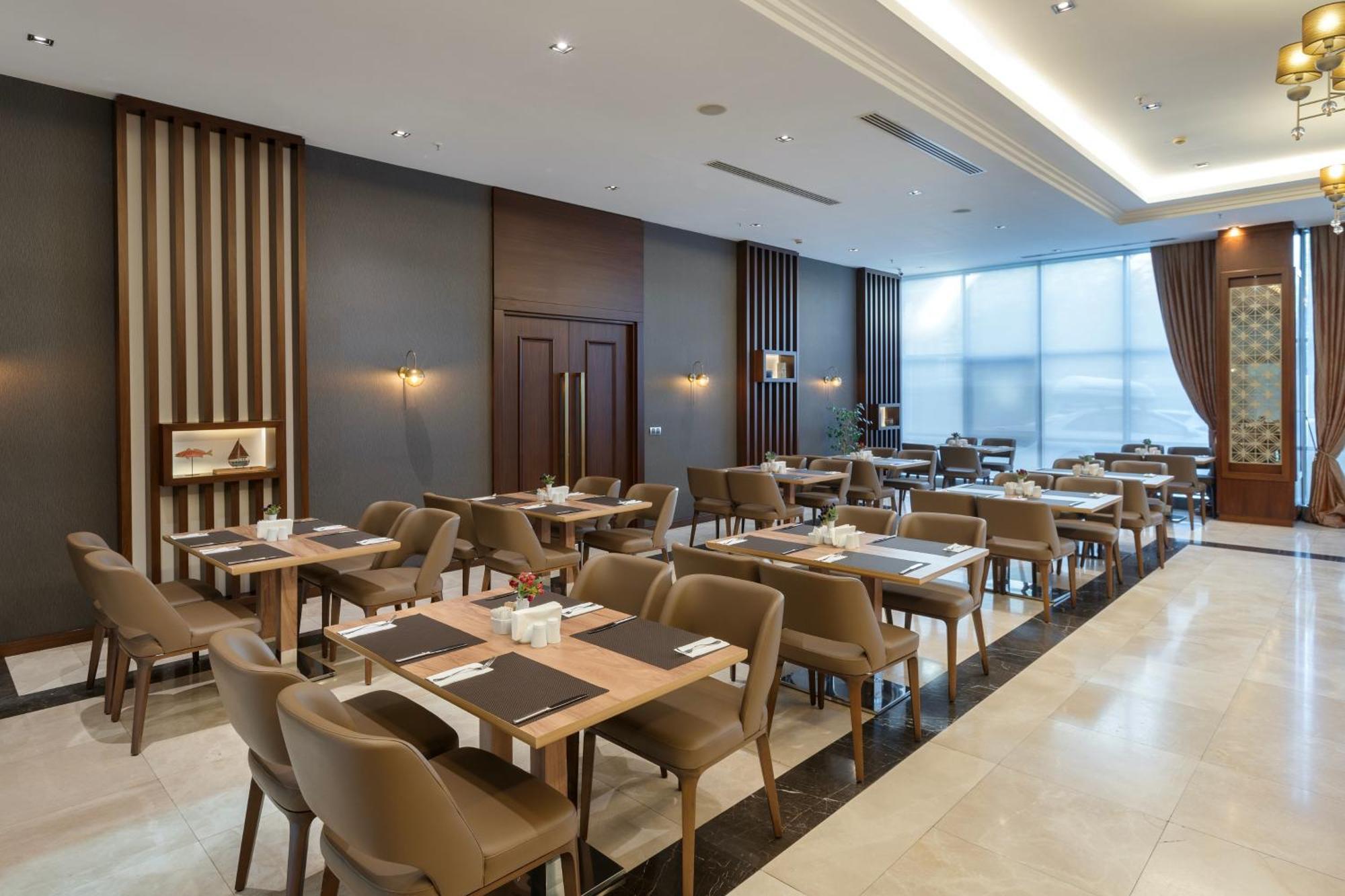 ミラクル イスタンブール エアポート ホテル&スパ エクステリア 写真 The restaurant