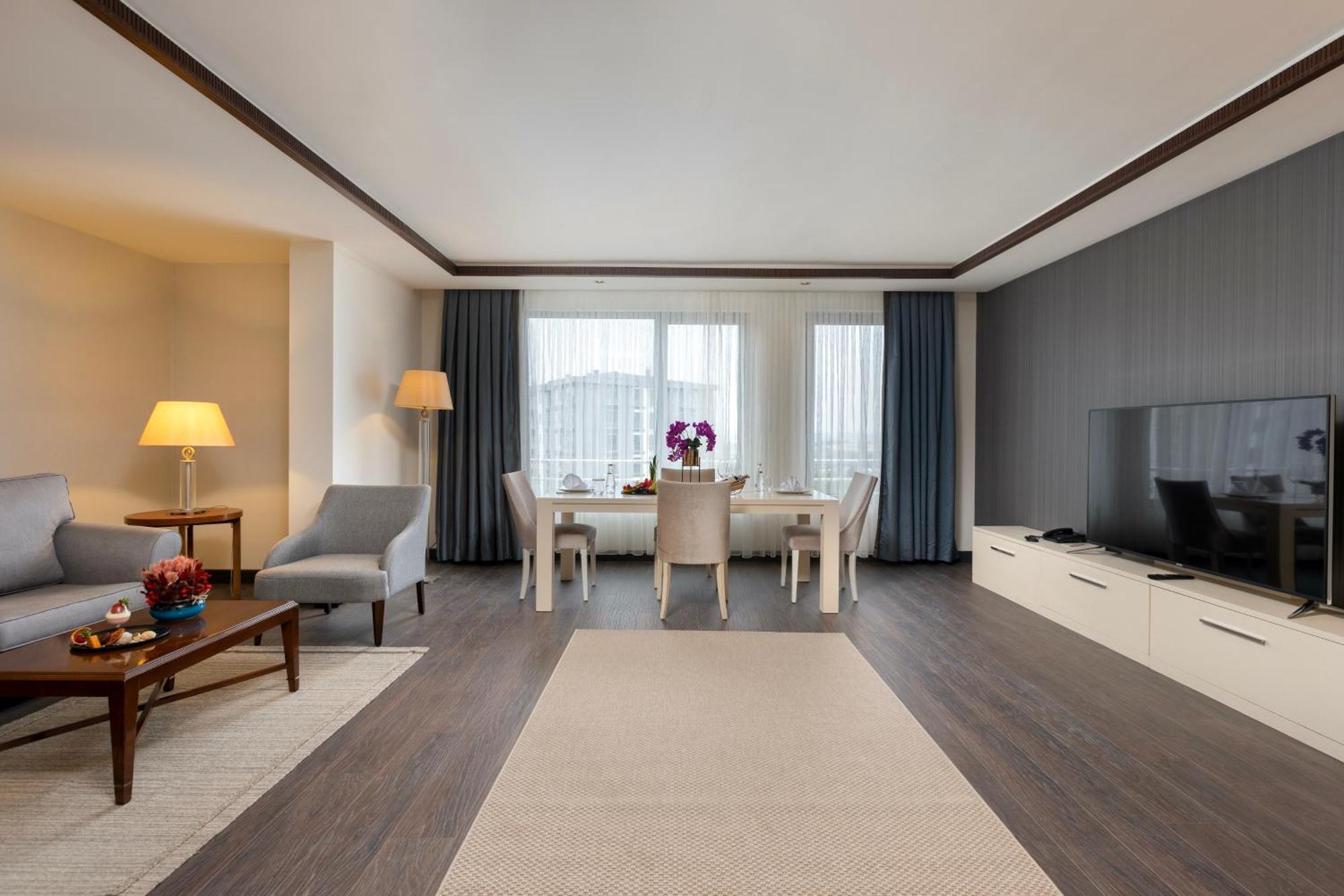 ミラクル イスタンブール エアポート ホテル&スパ エクステリア 写真 Suite at the hotel
